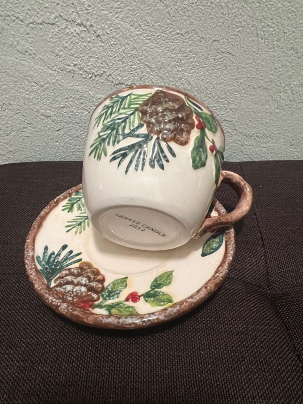 #1856: Yankee Candle Holiday Pinecone Teacup & Saucer - Cream, Green & Brown